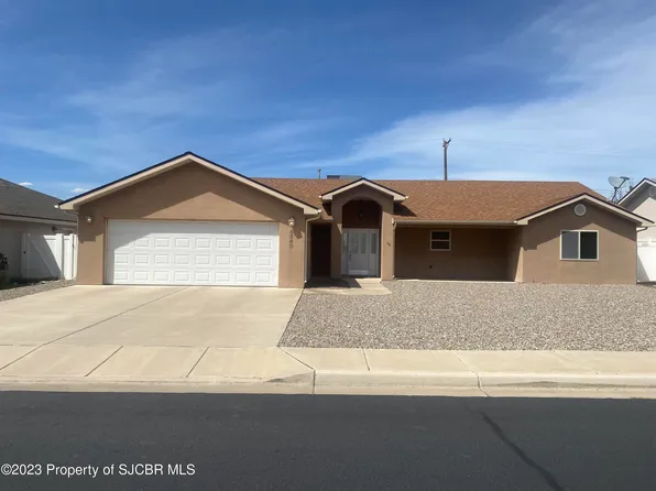 4540 Barcelona Cir, Farmington, NM 87401