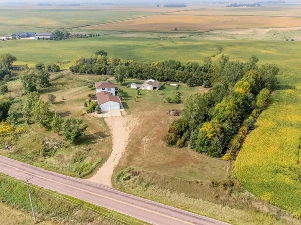 27271 461st Ave, Chancellor, SD 57015