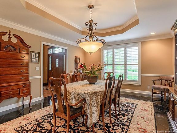 4th image of 1505 Willow Creek Dr NE