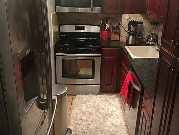 5th image of 1523 Central Park Ave APT 1F
