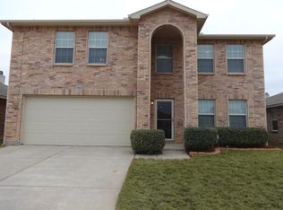 9025 Old Clydesdale Dr, Fort Worth, TX 76123