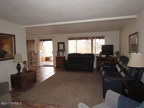 2nd image of 8181 N Gibraltar Dr