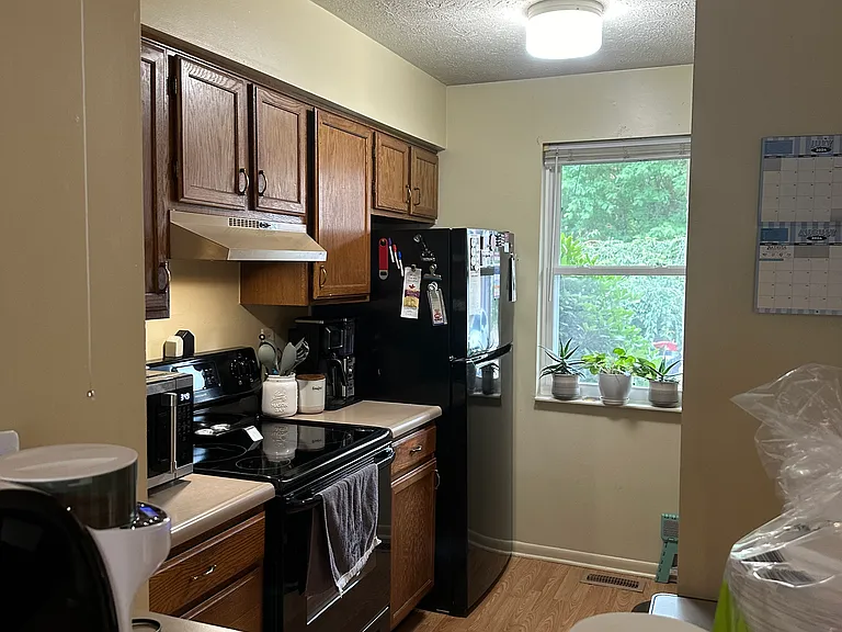 219 Woodhaven Dr — Photo 9
