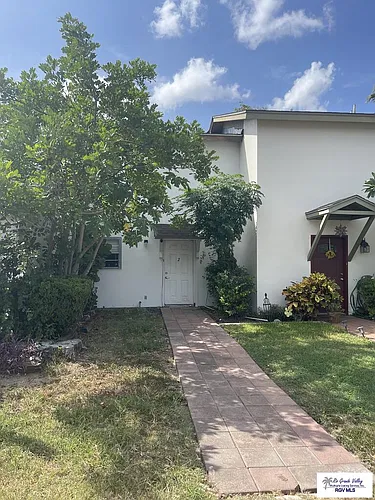 802 Continental Dr #2 Photo 1