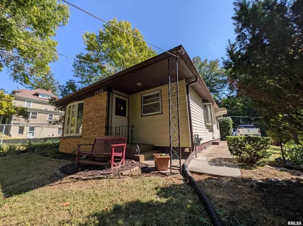 1930 11th St #A, Moline, IL 61265