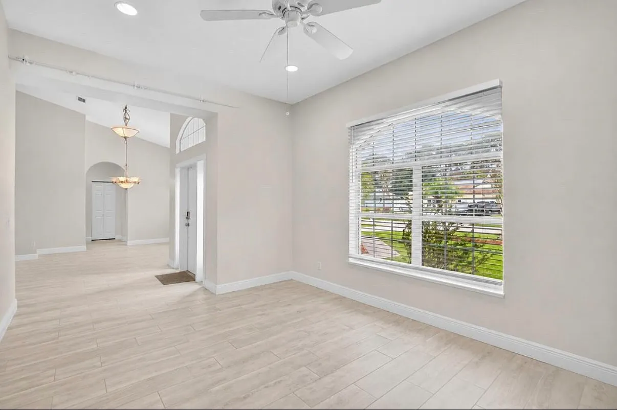 3 bed, 2022 sqft, $2,800 — Photo 4