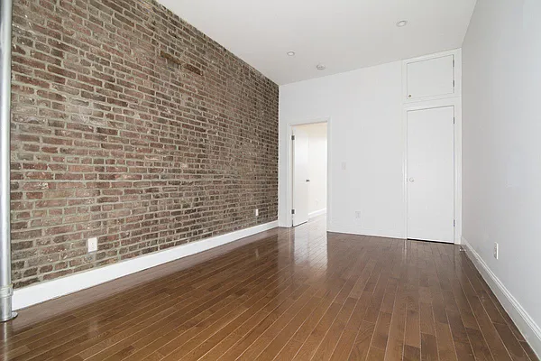 Rented by Pleasant Properties Real Estate LLC | media 17