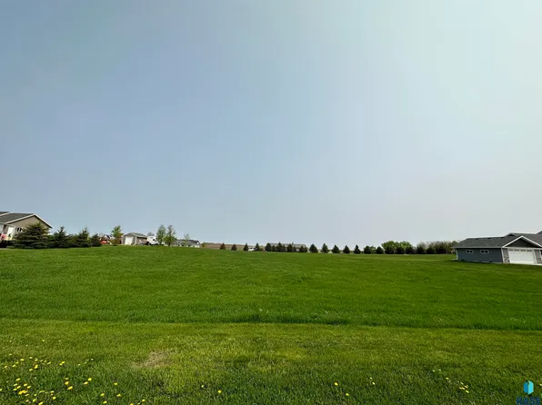 Jackson Rd, Madison, SD 57042