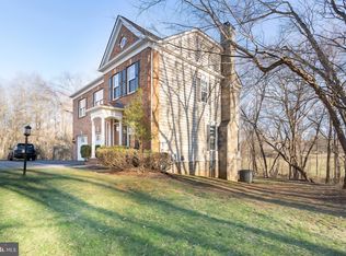 41537 Southpaw Pl, Leesburg, VA 20175