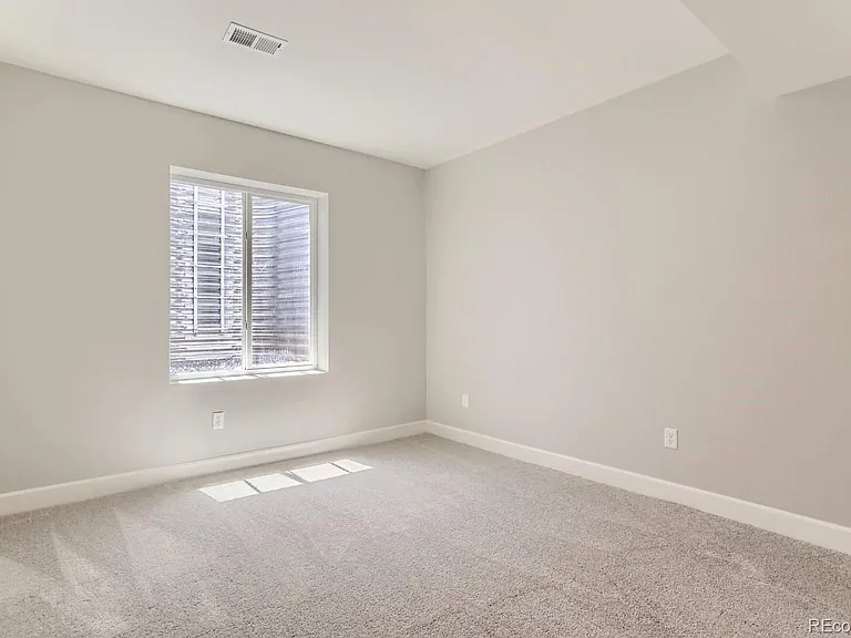 6302 N Fulton St — Photo 24