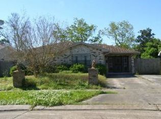 137 S Dexter Dr, Westwego, LA 70094