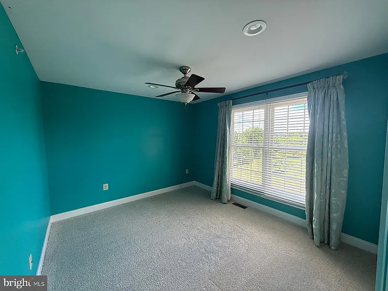 210 Cadwallader Dr — Photo 22