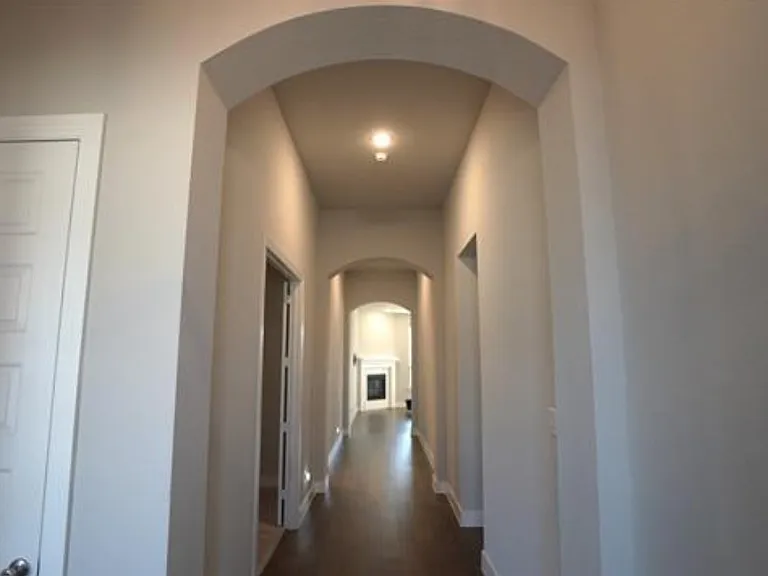 1833 Purtis Creek Dr — Photo 2