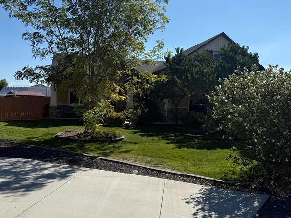 931 Applewood Dr, Buhl, ID 83316
