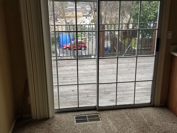 5th image of 1291 Live Oak Ln