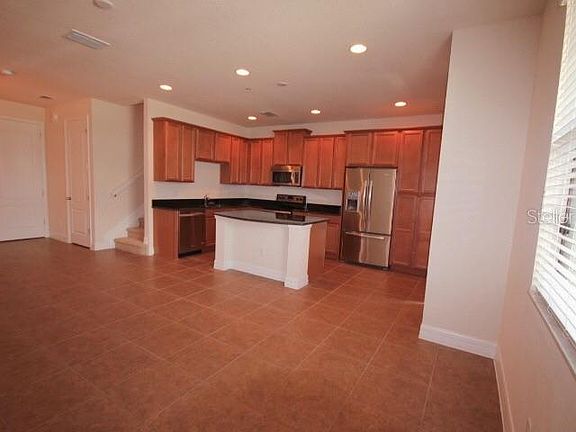 4th image of 10022 Eagle Creek Center Blvd