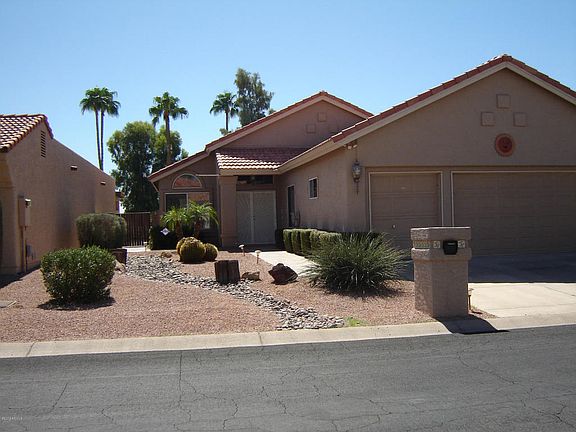 3rd image of 10513 E Sunnydale Dr