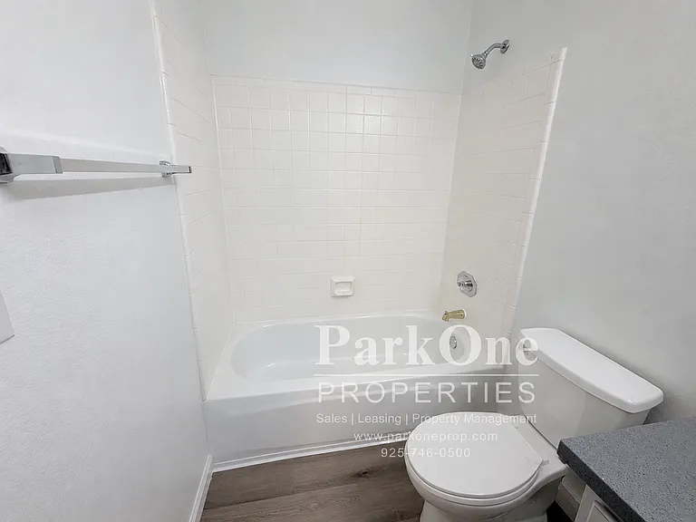 2848 Saint Joseph Dr — Photo 15