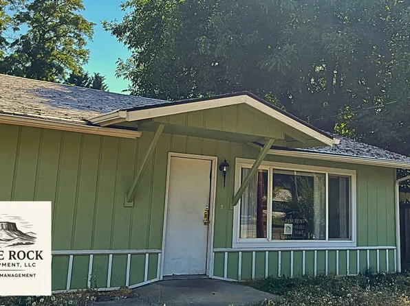5875 Foothill Blvd, Rogue River, OR 97537