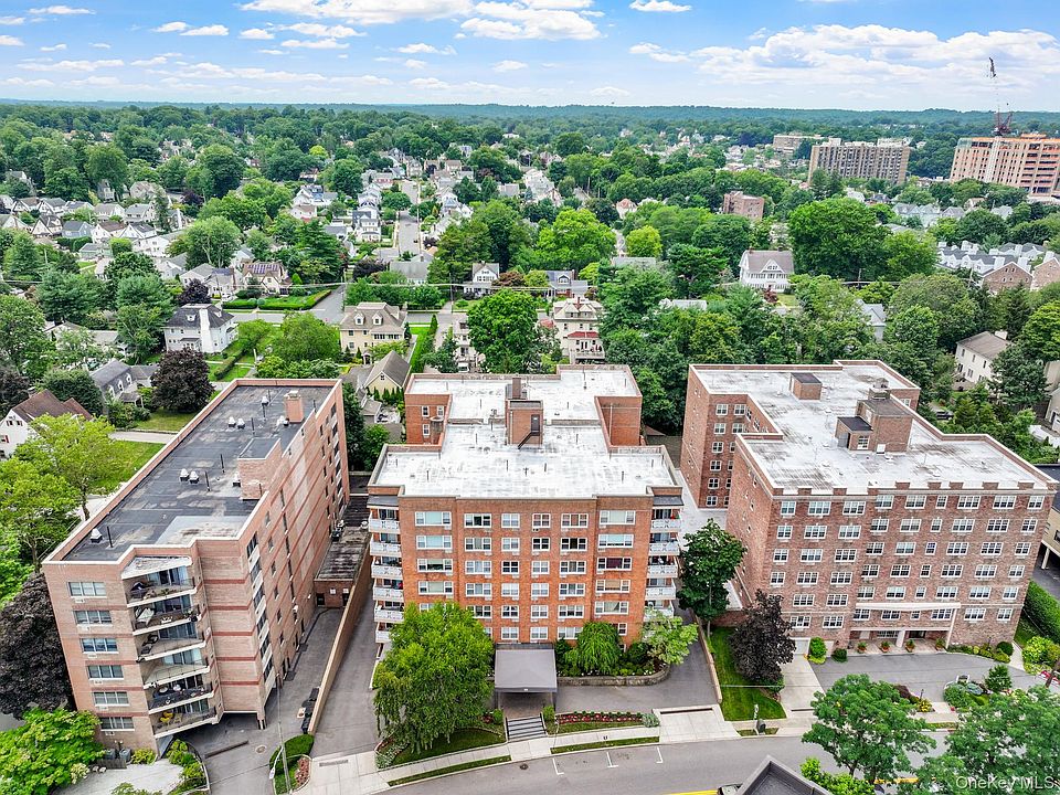 1st image of 10 Old Mamaroneck Road #7A