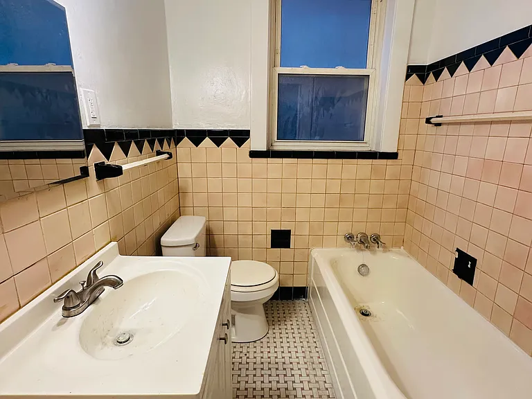 3642 Montana St — Photo 11