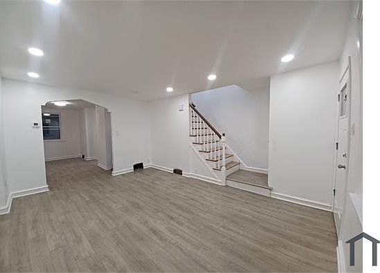 2nd image of 6026 Belden St