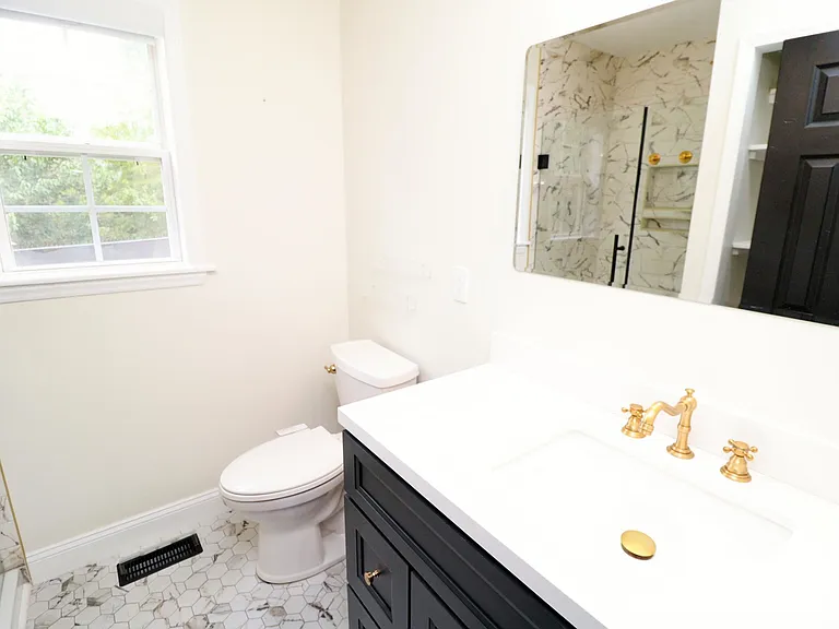 504 Noonday Ct — Photo 20