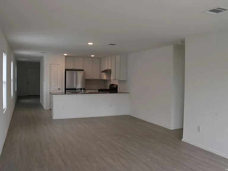 124 Horseshoe Trails — Photo 3