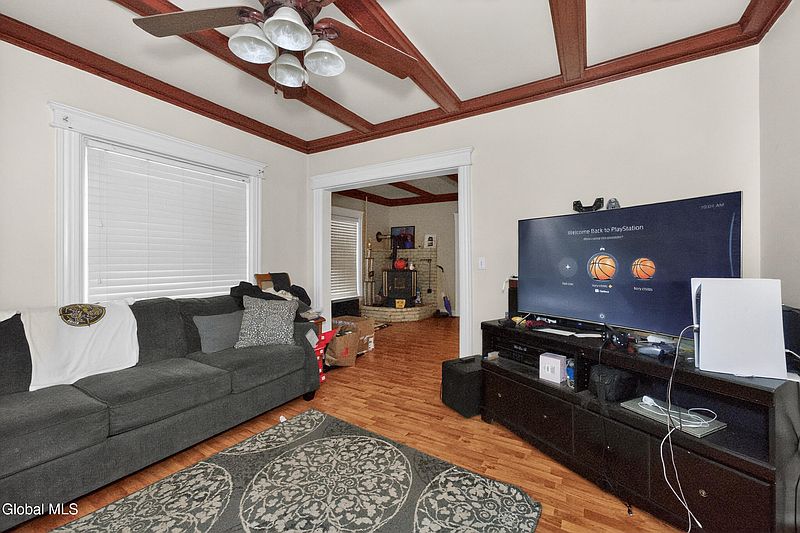 14th image of 7 Broadview Terrace