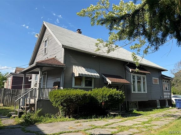 3rd image of 14 Thatcher Ave