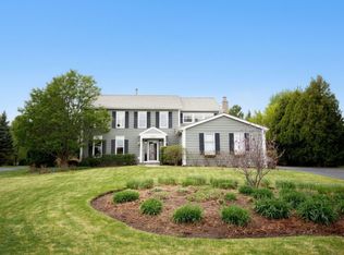 17945 W Pond Ridge Cir, Gurnee, IL 60031