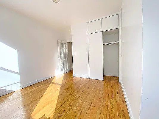 3rd image of 115 W 106th St APT 1A