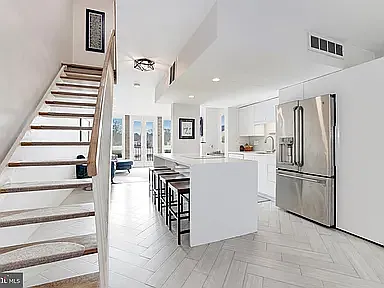 Level 2 stairwell