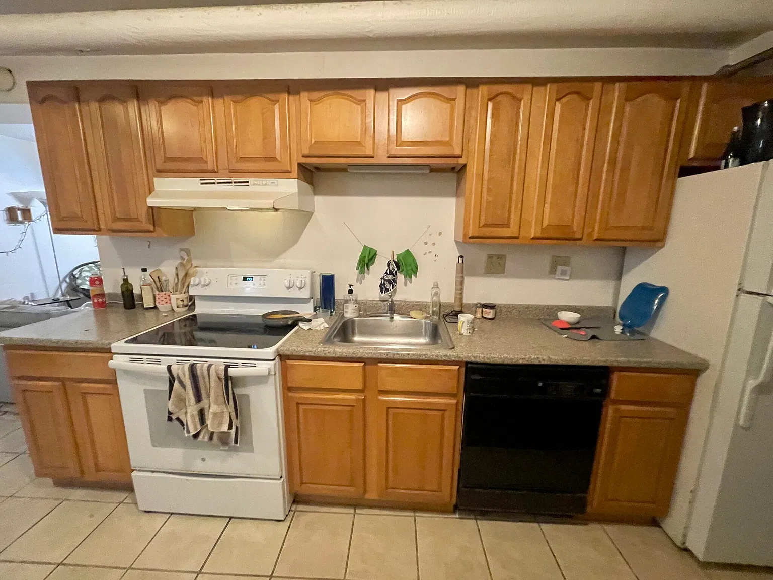 3 bed, $2,950 — Photo 1