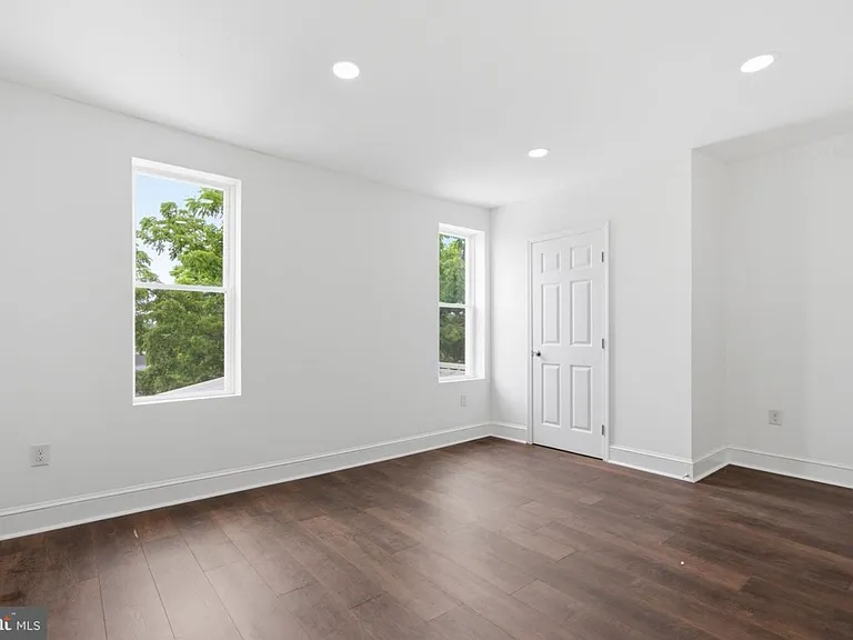 267 S Potomac St #4 — Photo 15