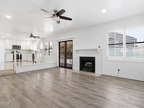 2nd image of 7813 W DREYFUS Drive