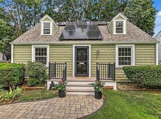 88 Nichols Rd, North Kingstown, RI 02852