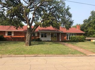 223 N Drexel St, Guthrie, OK 73044