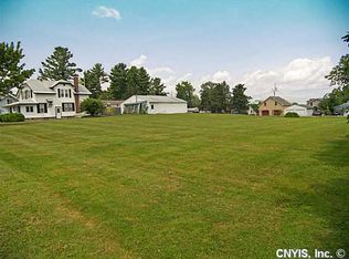 6973 Lakeshore Rd, Cicero, NY 13039