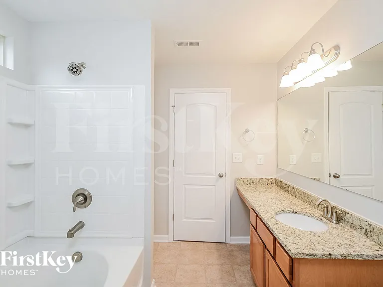 5519 Pinebrook Ln — Photo 9