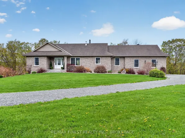 2548 Sands Rd, South Frontenac, ON K0H 1H0