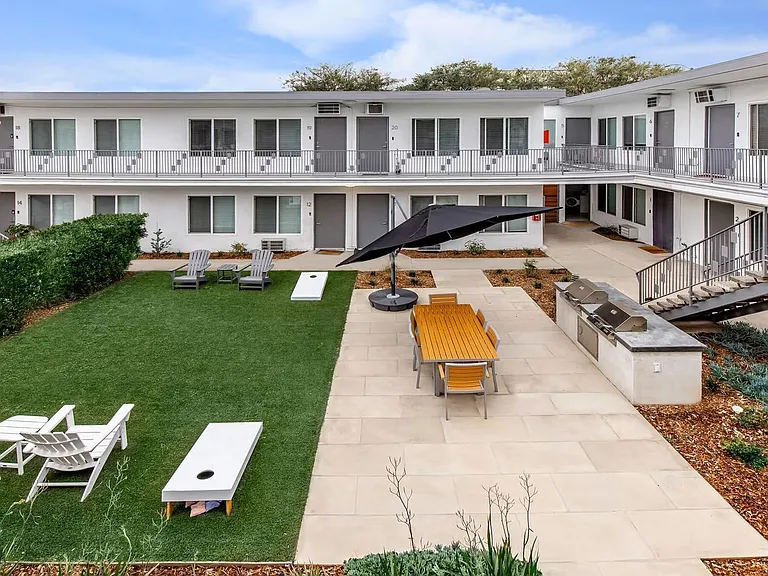 Wardlow Apartments — Photo 24
