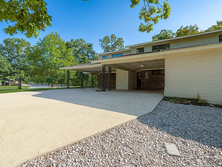 200 River Oaks Dr #112 — Photo 5