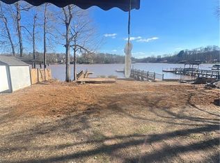 749 Riverside Dr, Lexington, NC 27292