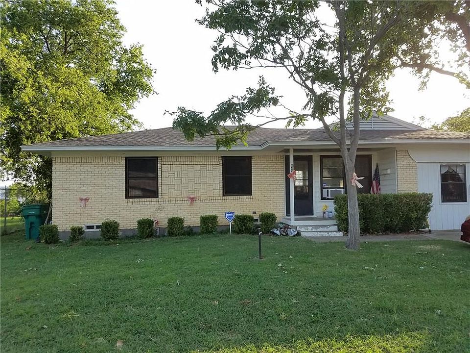 1st image of 843 Harbor Dr