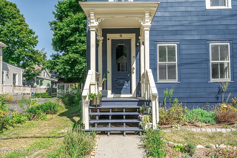 4th image of 51 Crandall Street