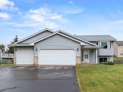 17415 Fireside Ln, Farmington, MN, 55024