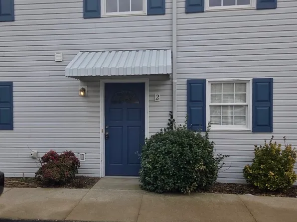 716 King Springs Rd, Johnson City, TN 37601