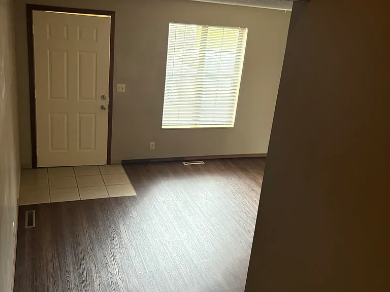 412 S Thompson St #A — Photo 10