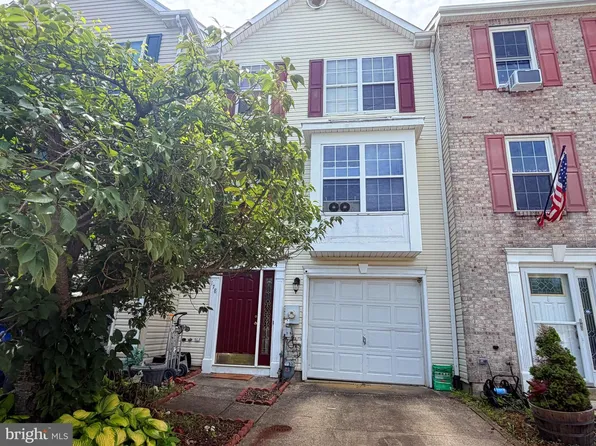 178 Versailles Ct, Newark, DE 19702
